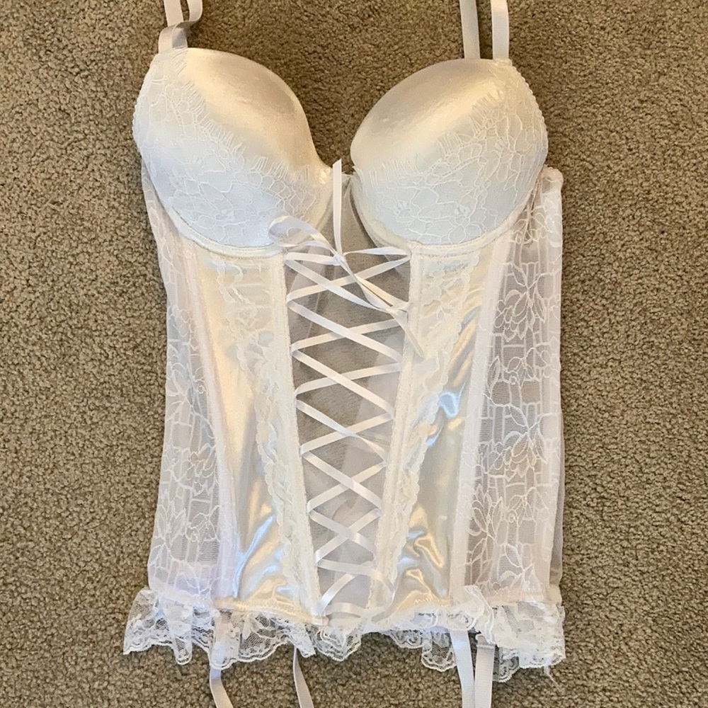 White, lace corset